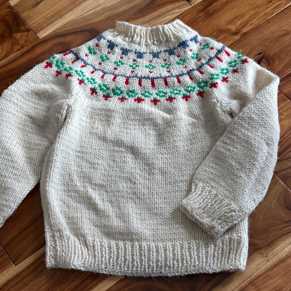 Charming Knit Sweater with Festive Pattern